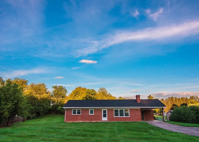 Mount Tabor Ranch Near Vt - King Bed/Fast Wi-Fi