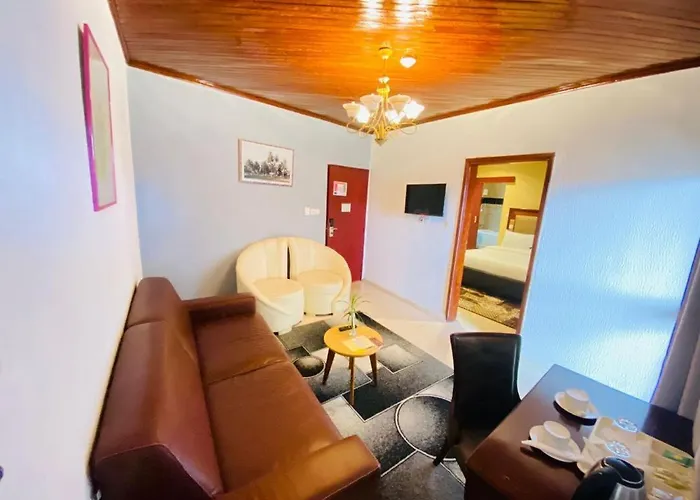 Fini Hotel Bobende