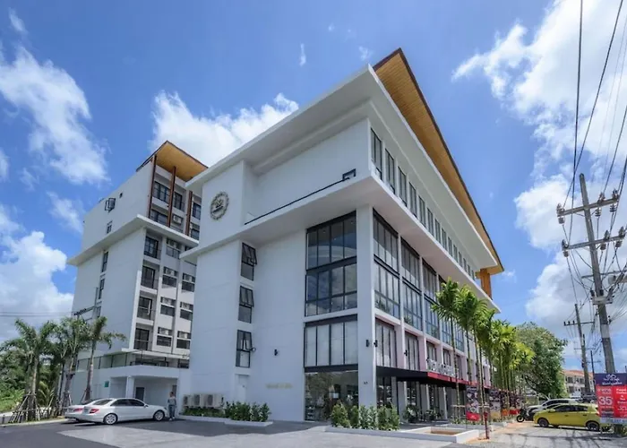 Tour De Phuket Hotel - Sha Plus