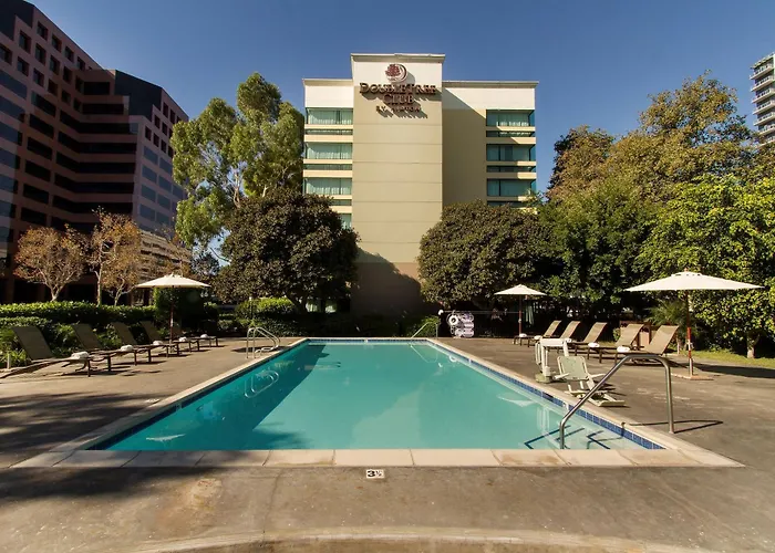 Doubletree By Hilton Orange County Airport