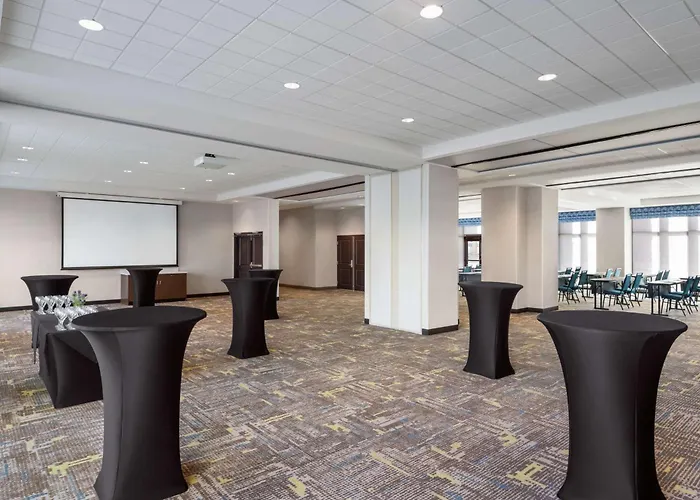 Hampton Inn & Suites Kelowna, British Columbia, Canada