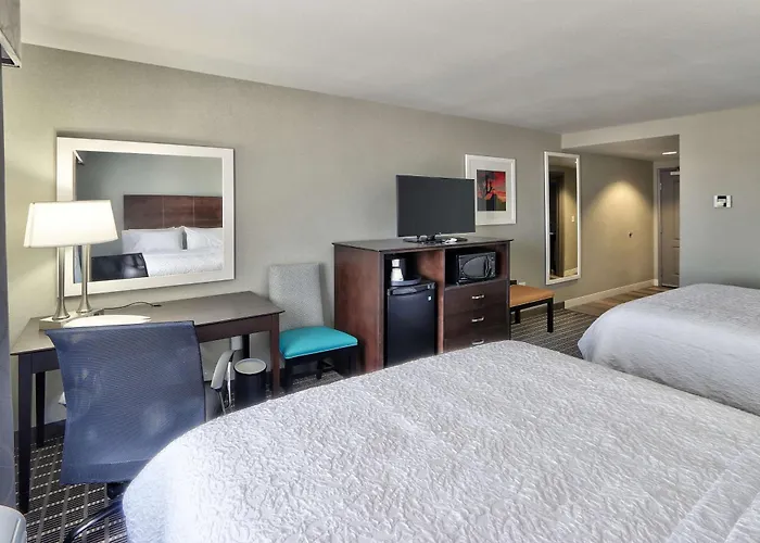 Hampton Inn & Suites Albuquerque Airport