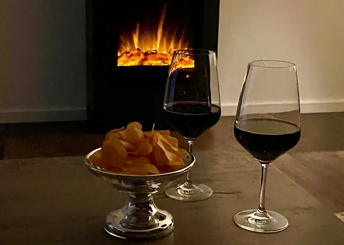 THE SUITE Winterberg Deluxe - Exklusive Ausstattung, Bestlage zwischen Skikarussell und Marktplatz, eigener Garten, Ski- und Fahrradraum, ruhige Südausrichtung, WLAN, hundefreundlich