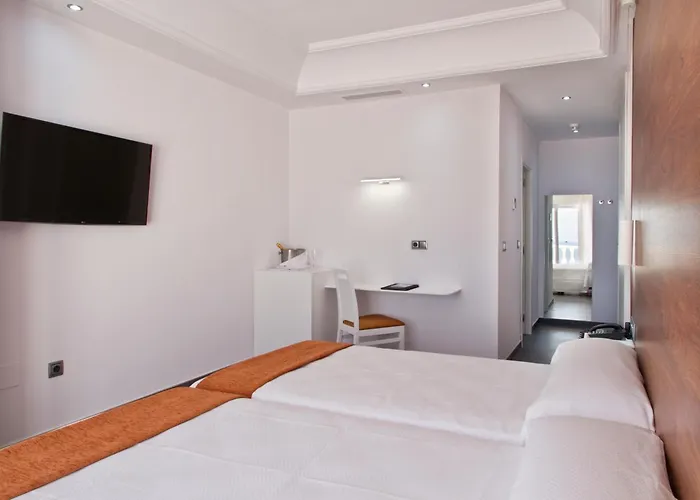 Hotel Los Delfines