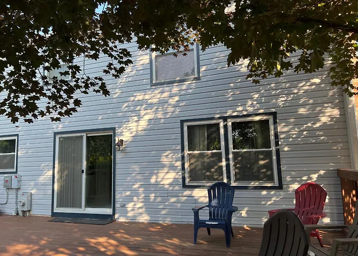 Upgraded, Beautiful 4 Bd Colonial In Silver Spring