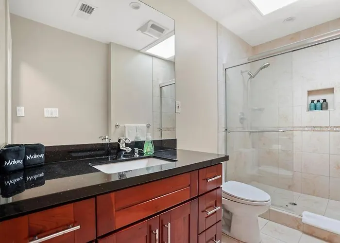 Lovely Relaxing Private Studio Near Westlake