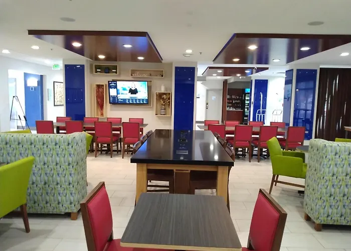 Holiday Inn Express Hotel & Suites Albuquerque Midtown By Ihg