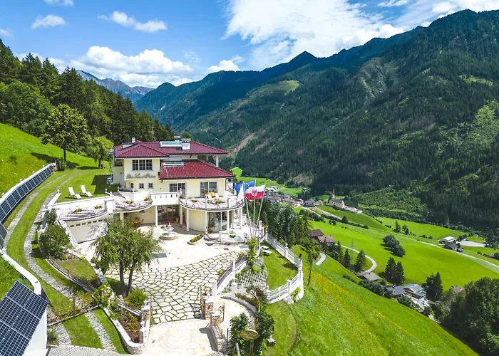 Das Land-Palais - Your Lovely Mountain Hideaway Selva dei Molini