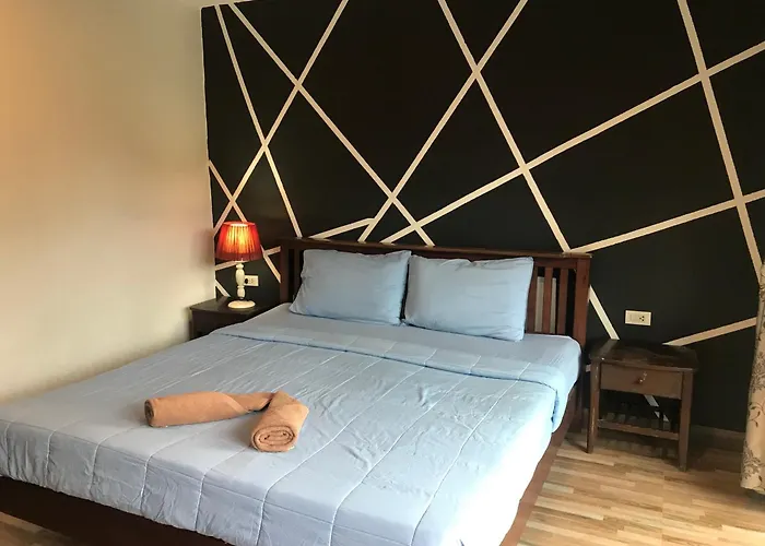 Pp Midnight Hotel