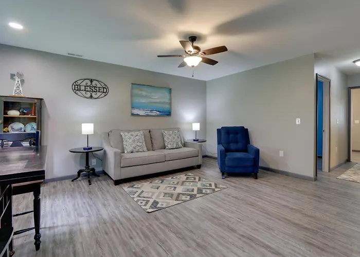 Zanesville Vacation Rental: 2 Mi To Downtown!