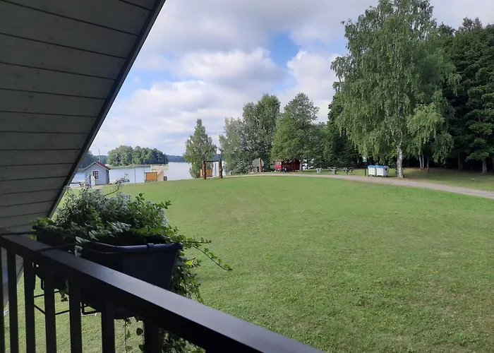 Lake & Library Boutique Hotel