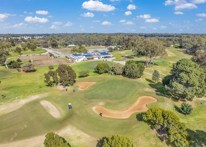 Comfort Suites Clubarham Golf Resort