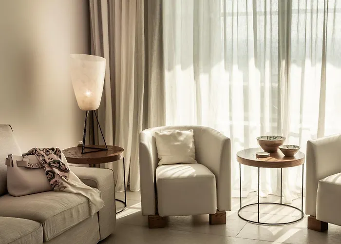 Anemi Hotel & Suites