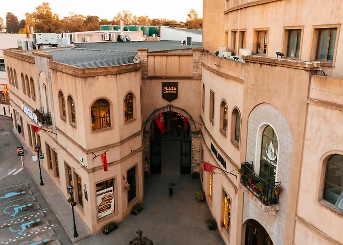 Hotel Plaza Central Canning