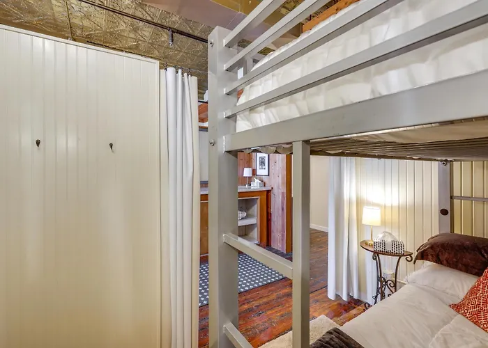 Cozy Abode In Historic Yankton - Heart Of The City