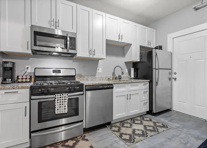 Navarre Apartments