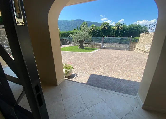 Vela Di Soleville Camere Con E Senza Vista Lago Con Ristorante & Pizzeria