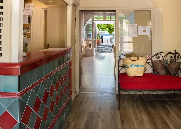 Logis Hotel Le Provencal Rest Les Muriers