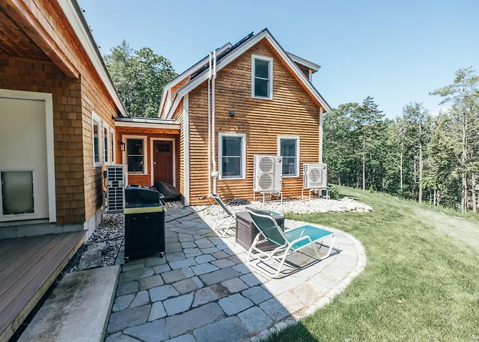Waterfront Private Apartment, 5 Minutes From Llbean!