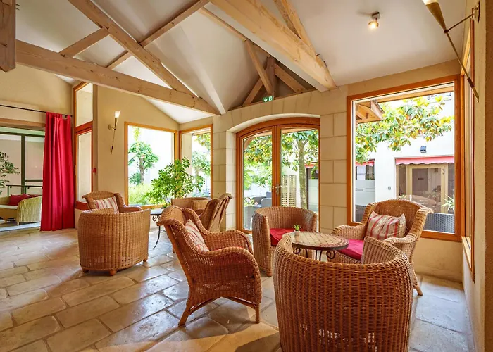 Hotel Val De Loire