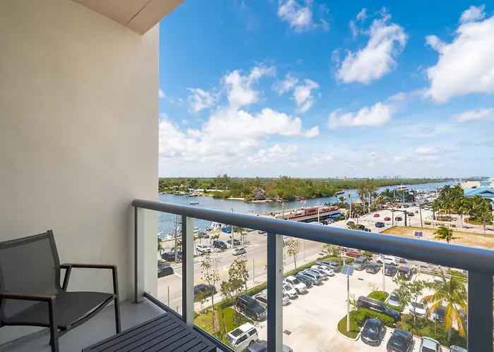 Costa Hollywood Beach Resort - An All Suite Hotel