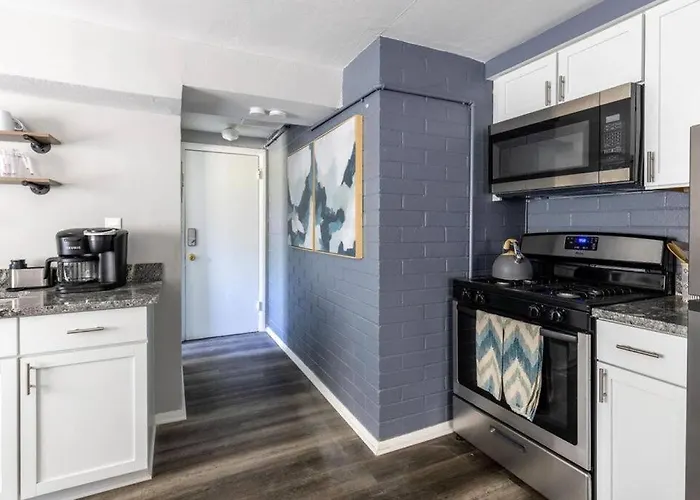 Westlake Apartment