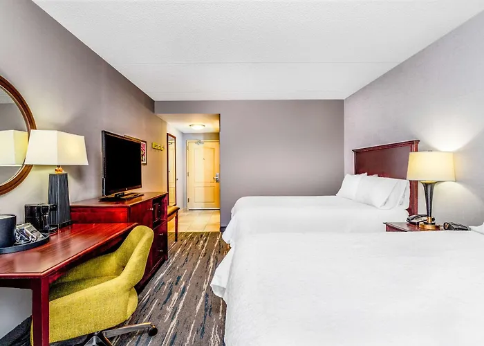 Hampton Inn & Suites Minneapolis St. Paul Airport - Mall Of America