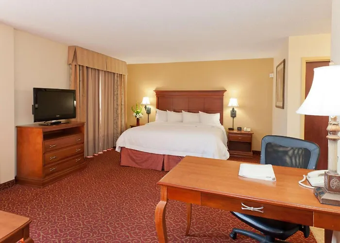 Hampton Inn & Suites Mccomb