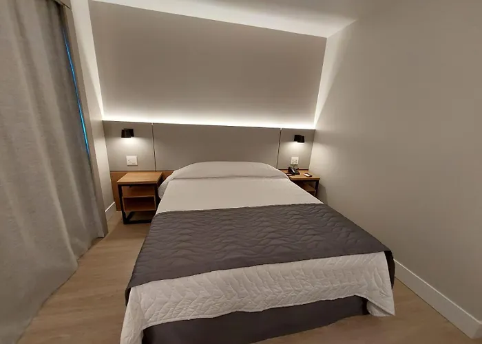 Mogano Business Hotel- Eletroposto