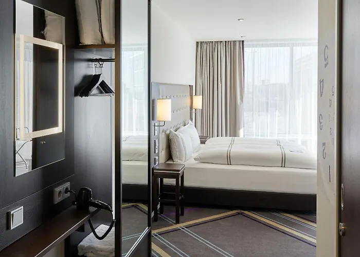 Premier Inn Stuttgart City Centre