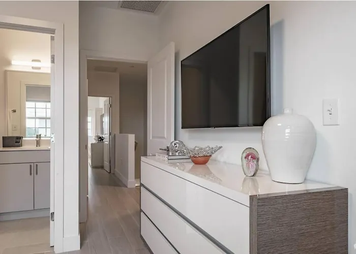 Dahlia - The Designer Townhome