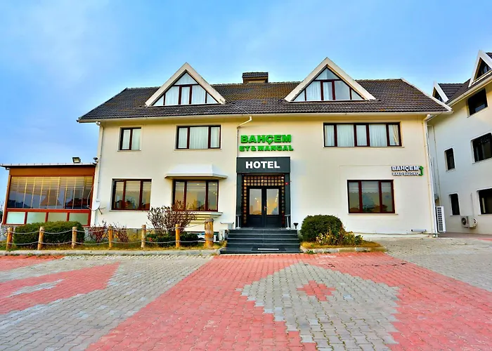 Hotel Bon Garden City