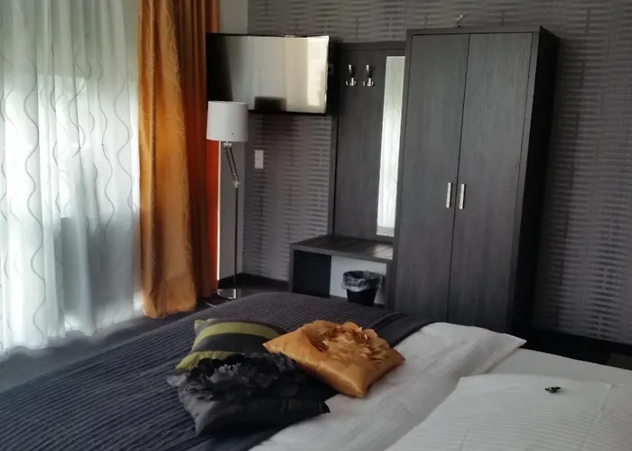 Appart-Hotel, Einsteinstrasse