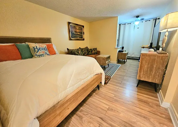 Oceanfront Escape With 2 Pools!