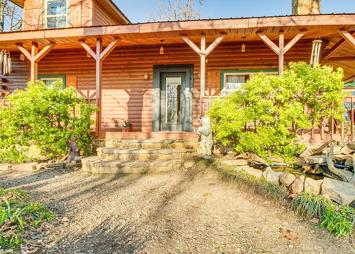 Expansive Mountain Home Rental W/ Yard & Fire Pit!