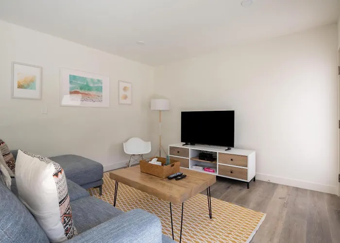 Redondo Beach 2Br Steps To Water Near Pier Lax-1167
