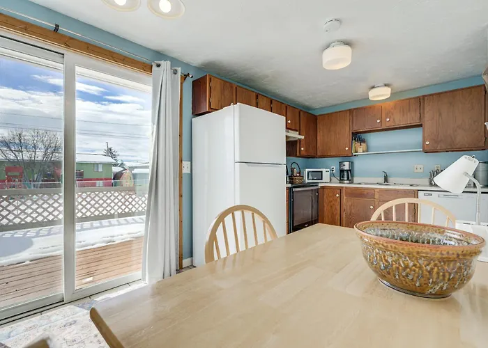 Dog-Friendly Montana Home W/ Deck & Fenced-In Yard