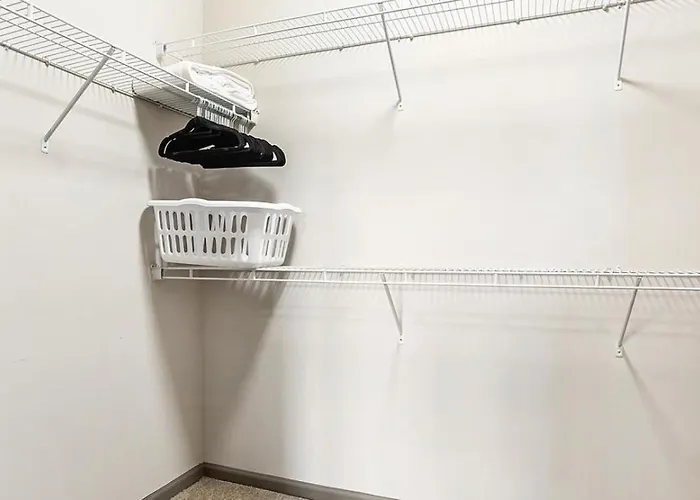 Landing Modern Apartment With Amazing Amenities
