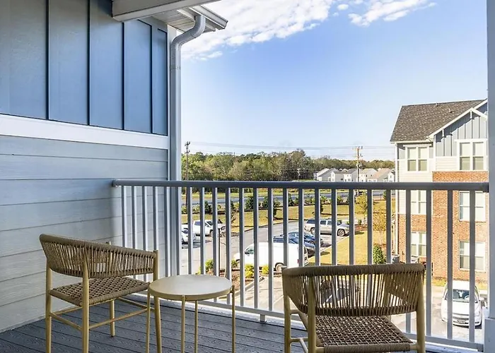 Landing Modern Apartment With Amazing Amenities