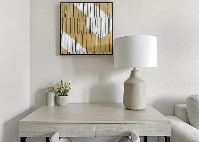 Landing Modern Apartment With Amazing Amenities