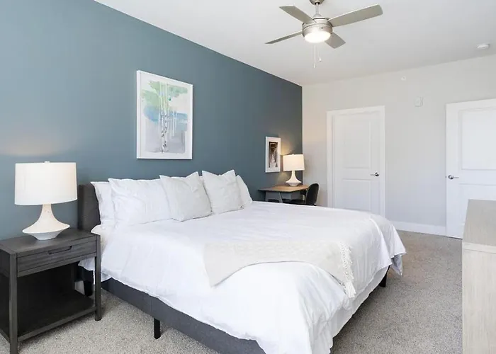Landing Modern Apartment With Amazing Amenities