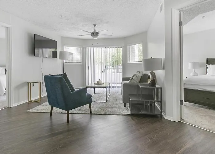 Landing Modern Apartment With Amazing Amenities
