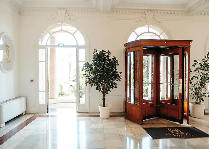 Hôtel Le Royal Promenade des Anglais