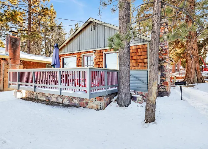 Lakeside Family Cabin By Big Bear Vacations