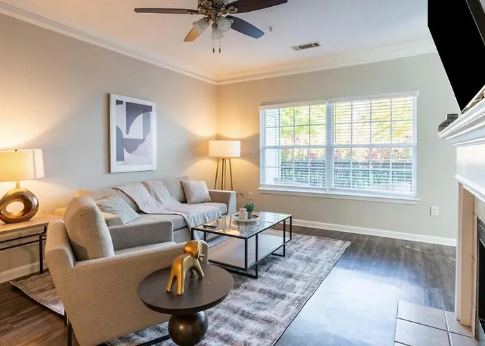 Landing Modern Apartment With Amazing Amenities