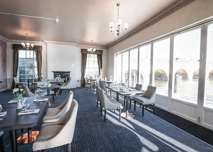 Thames Riviera Hotel, Sure Hotel Collection By Best Western