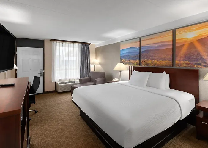 Days Inn By Wyndham Columbia Kentucky
