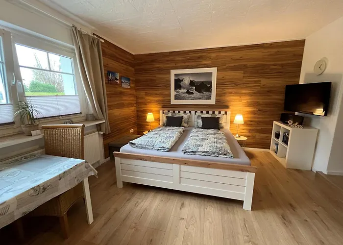 Appartement 1 mit Küche und neuem Bad, frisch saniert