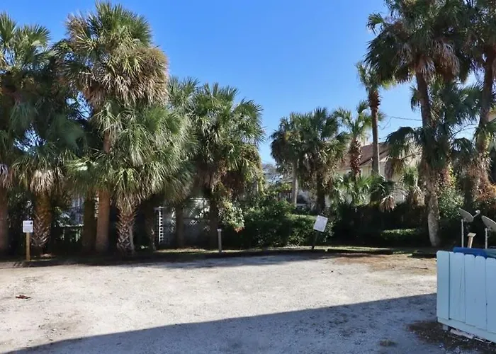 Cozy 1Br Beach Hideaway - One Block To Beach
