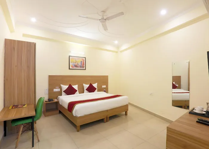 Hotel Lemon Suites & Banquet By Aura